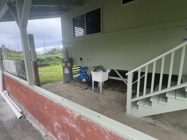Building Photo - 172 Alaloa Rd