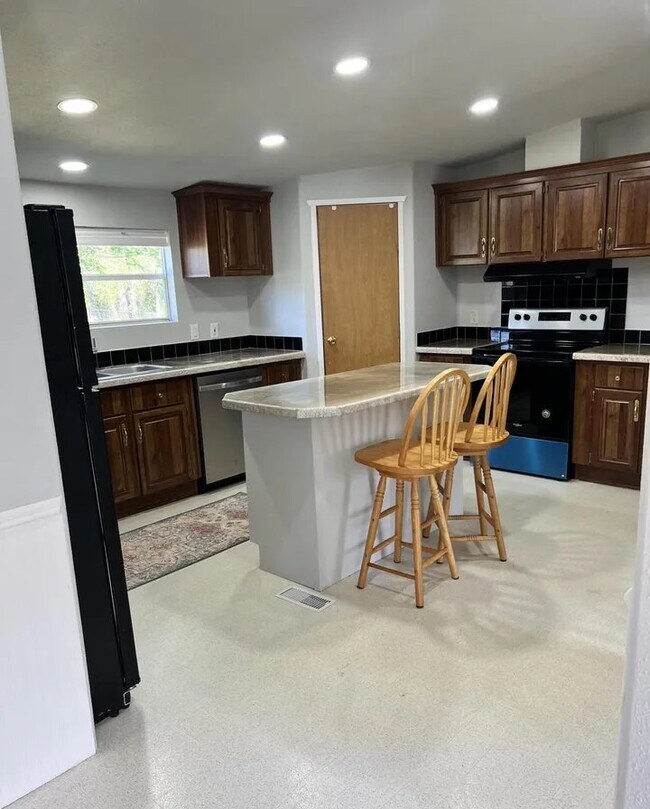Building Photo - 6254 Shady Creek Dr