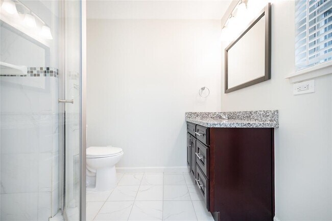 Building Photo - 4914 Cheena Dr