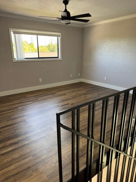 Bedroom - 3918 Overlook Dr NE