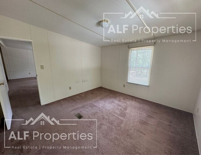 Building Photo - Peaceful 3BR Home on Plantation Drive