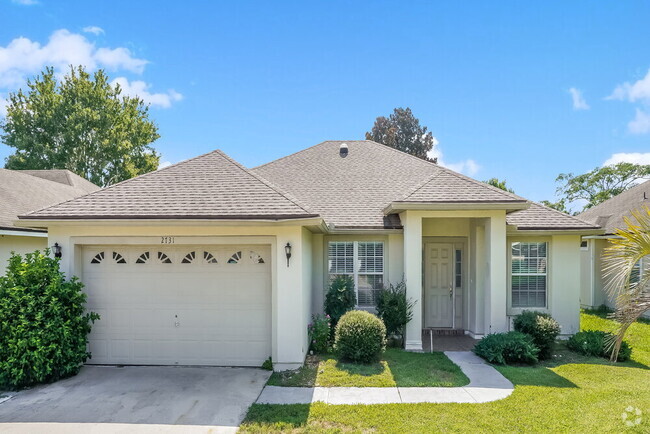 Building Photo - 2731 Creek Ridge Dr