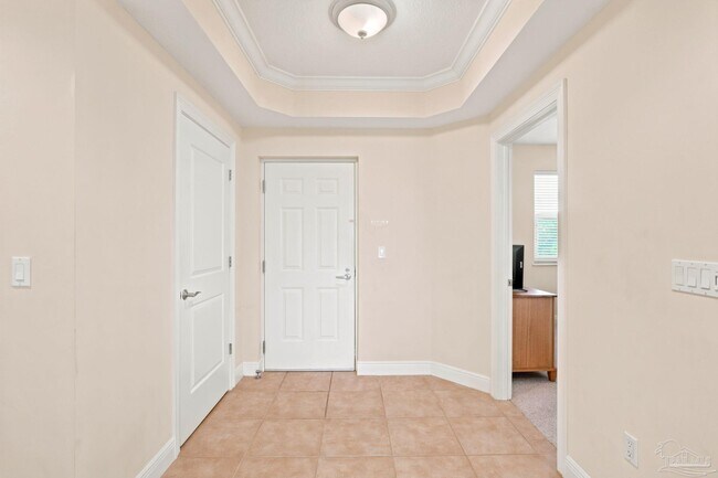Building Photo - 608 Lost Key Dr