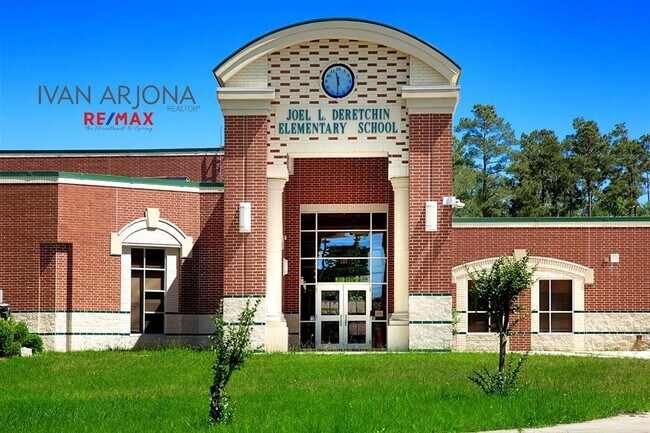 Building Photo - 137 E Montfair Blvd