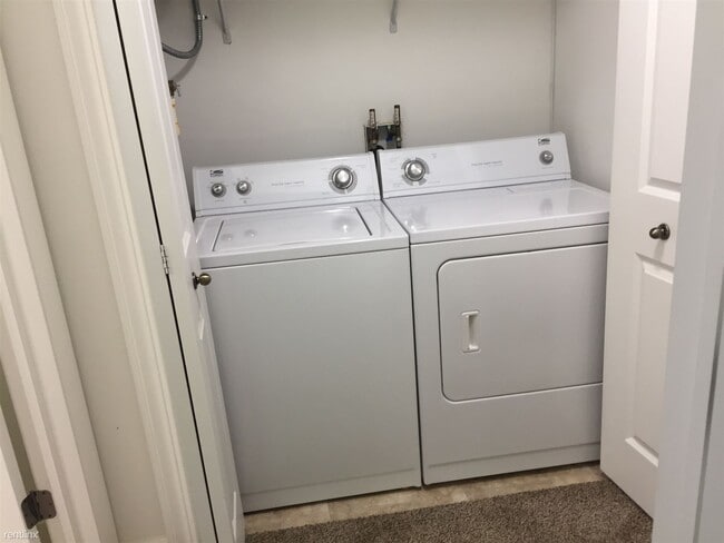 Building Photo - 2 br, 2 bath Condo - 2778 Hidden Ponds Con...