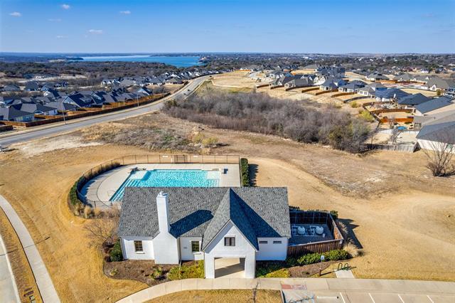 Building Photo - 7132 Aves St