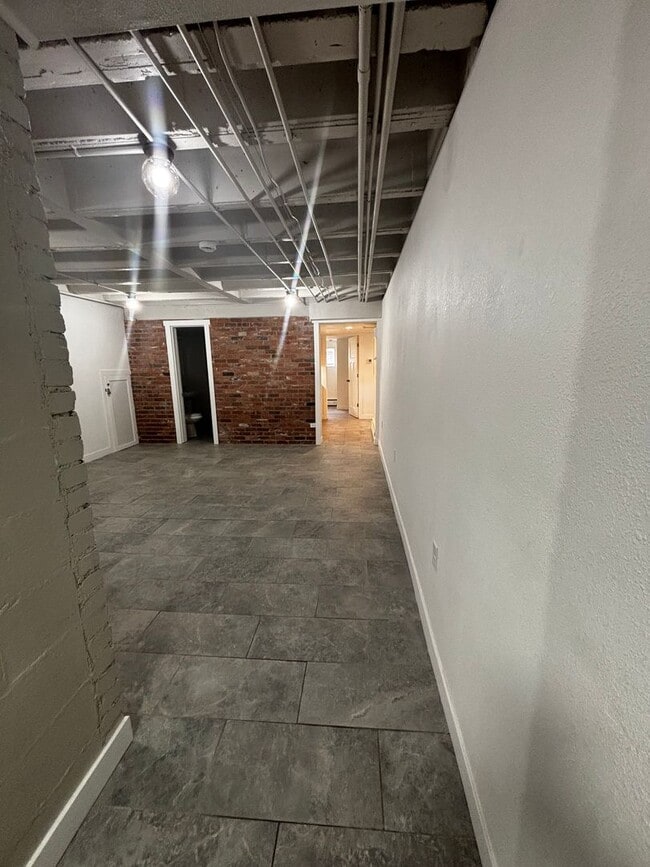 Building Photo - 1730 Converse Ave
