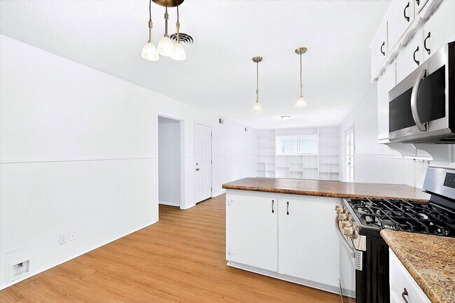 Building Photo - 3BR/2BA North Richland Hills Home with Updated Finishes