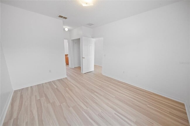 Building Photo - 959 Cumberland Dr