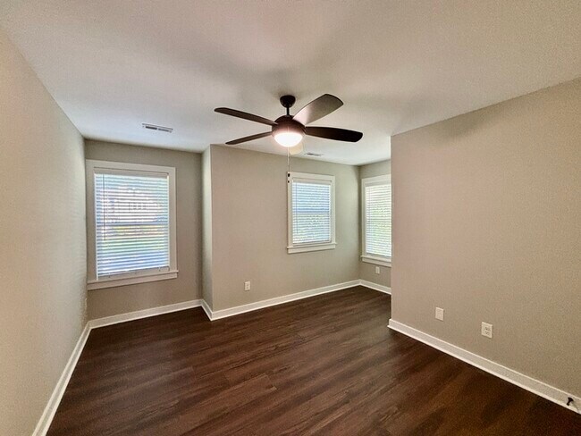 Building Photo - 510 Marlboro Ave