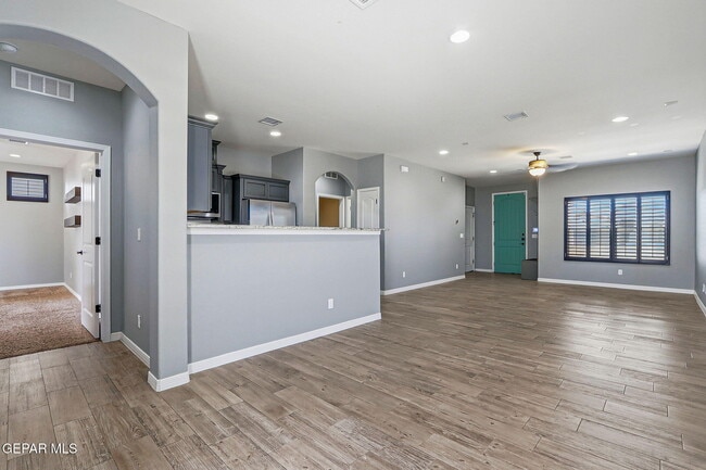 Building Photo - 2120 Honour Point Pl