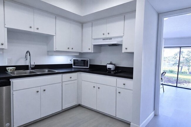 Building Photo - 1502 Lake Buckeye Rd