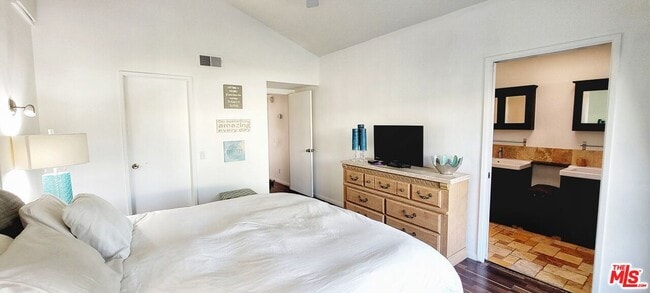 Building Photo - 44240 Anacapa Way