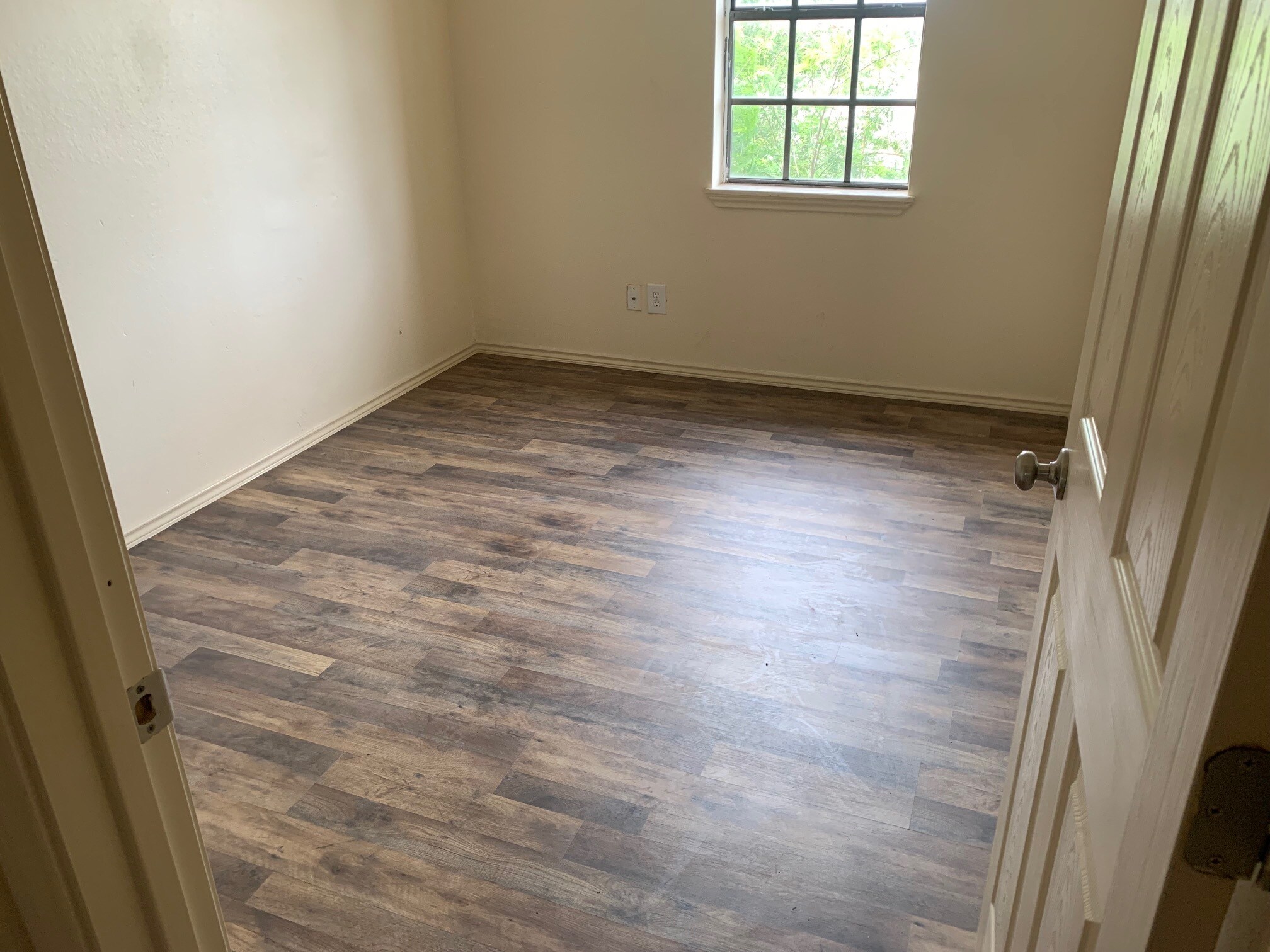 Building Photo - 4245 Southmost Rd