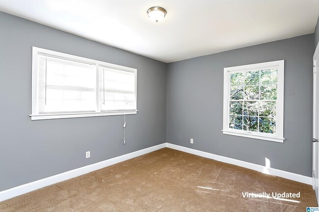 Building Photo - 500 15th Ave NW