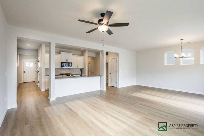 Building Photo - Brand New 4 Bed 3 Bath