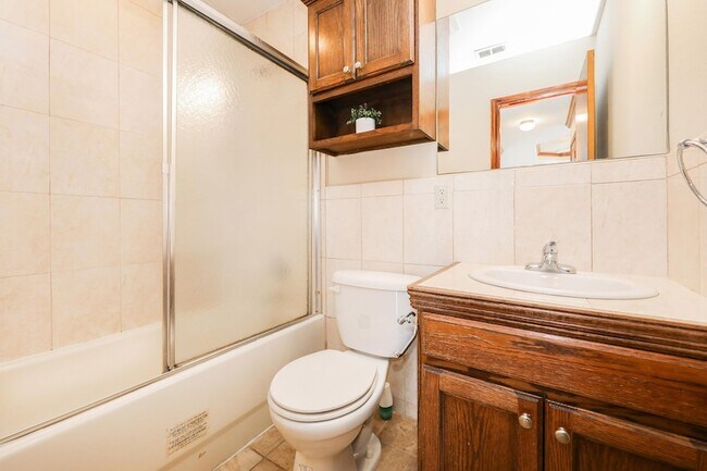 Building Photo - 2704 San Agustin Ave