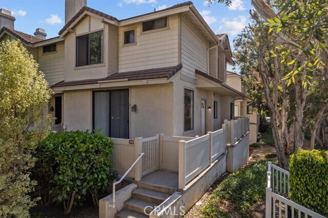 Building Photo - 2621 Plaza del Amo