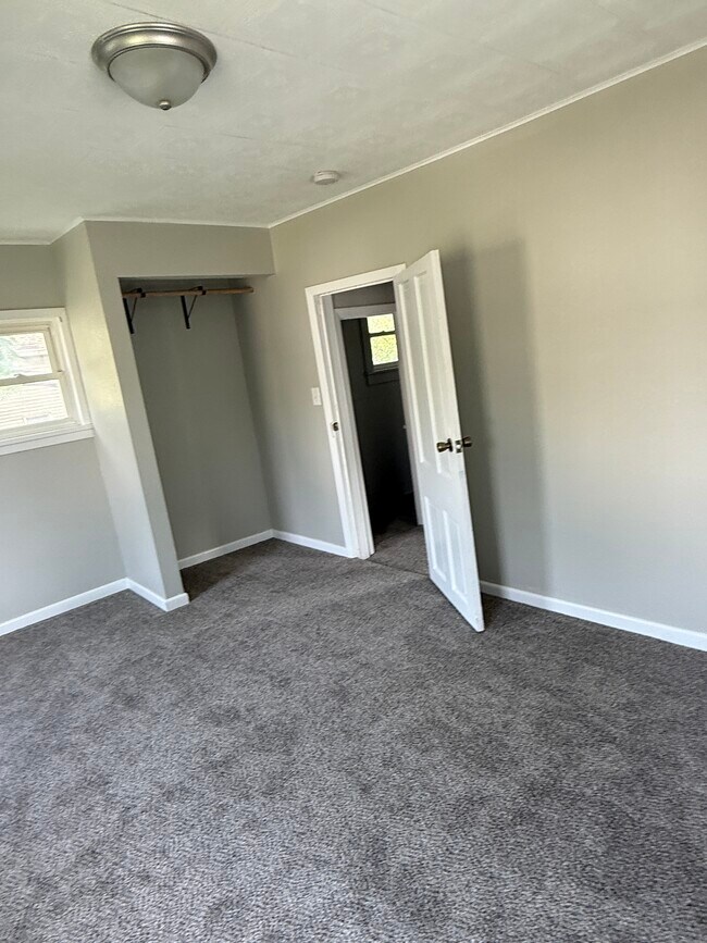 Bedroom 3 - 529 S Gault St