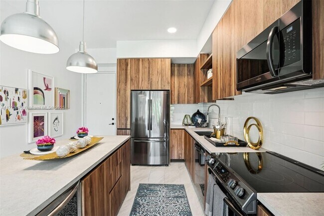 Building Photo - 2095 W Atlantic Ave