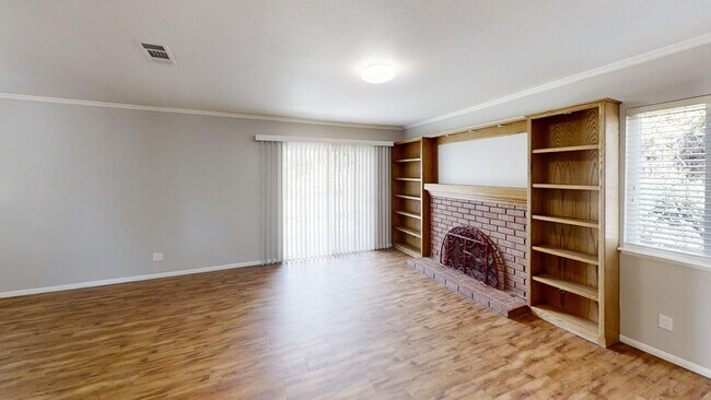 Building Photo - Beautiful Yucaipa 3 bedroom 2 bath Home