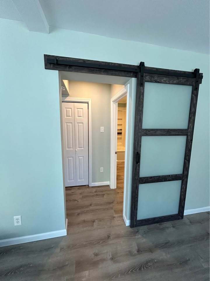 Building Photo - 18 Park Ave