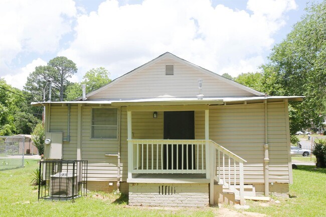 Building Photo - 4903 W 28th St
