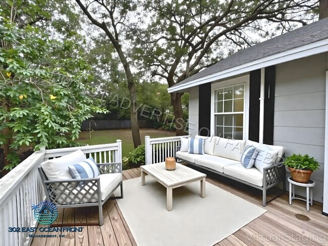 Building Photo - Lovely 3 bedroom / 2 bathroom unit availab...