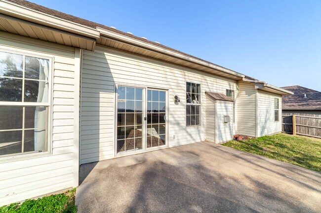 Building Photo - 5604 Hodgsdon Mill Dr