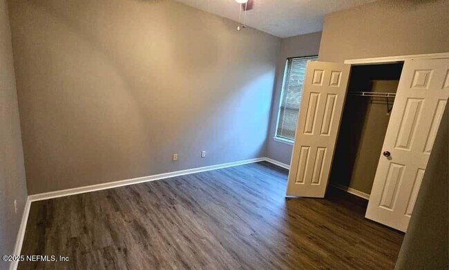 Building Photo - 709 Muskogee Ln