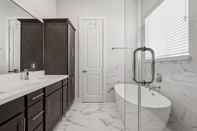 Building Photo - 2948 Alice St