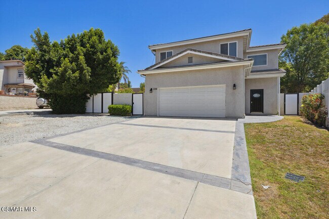 Building Photo - 526 Houston Dr
