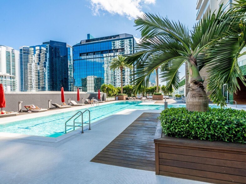 Building Photo - 1080 Brickell Ave