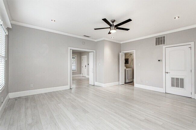 Building Photo - 4719 Junius St