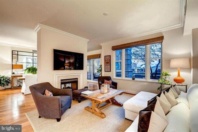 Building Photo - 801 Key Hwy