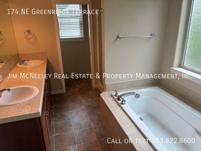 Building Photo - Available Now! 4 Bedroom Home with Firepla...