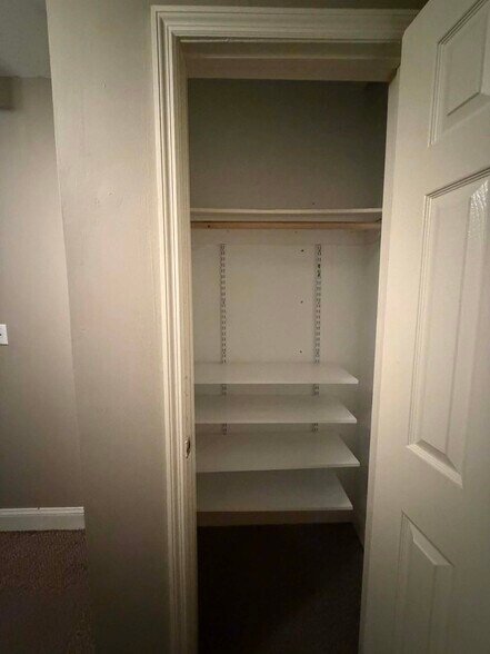 Building Photo - 6610 Golden Gate Pky