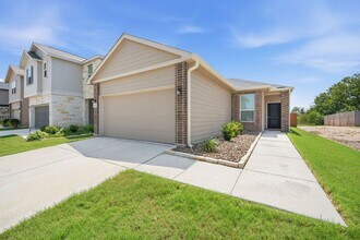 Building Photo - 4015 Casita Mia St
