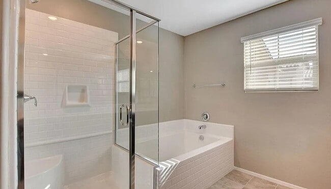 Building Photo - 37 Alamere Falls Dr