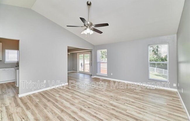 Building Photo - 4927 Triple Tree Ct