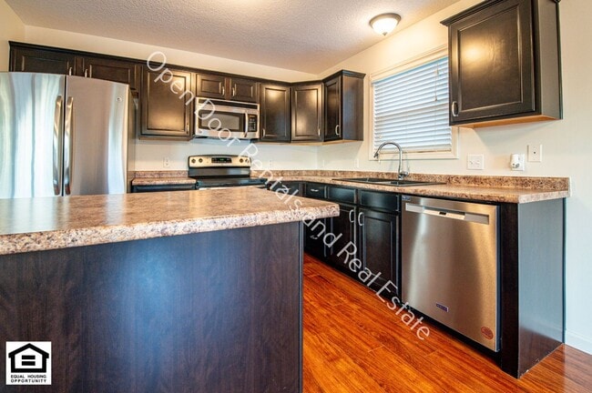 Building Photo - 12595 Shearwater Run