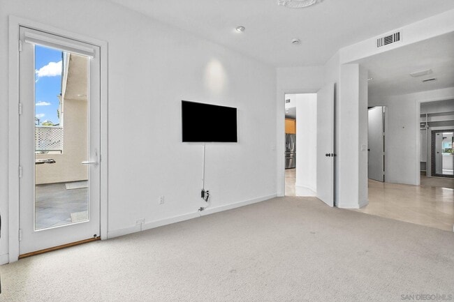 Building Photo - 7622 Herschel Ave