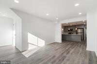 Building Photo - 146 Nassau St