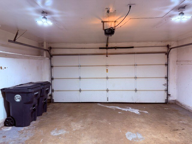 Building Photo - 8205 NW 32nd St