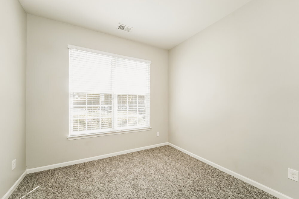 Building Photo - 17300 Hampton Trace Rd
