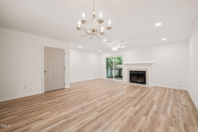 Building Photo - 403 Broad Leaf Cir