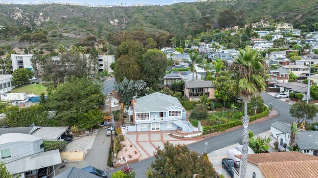 Building Photo - Virginia Way - Mohajer Unit A