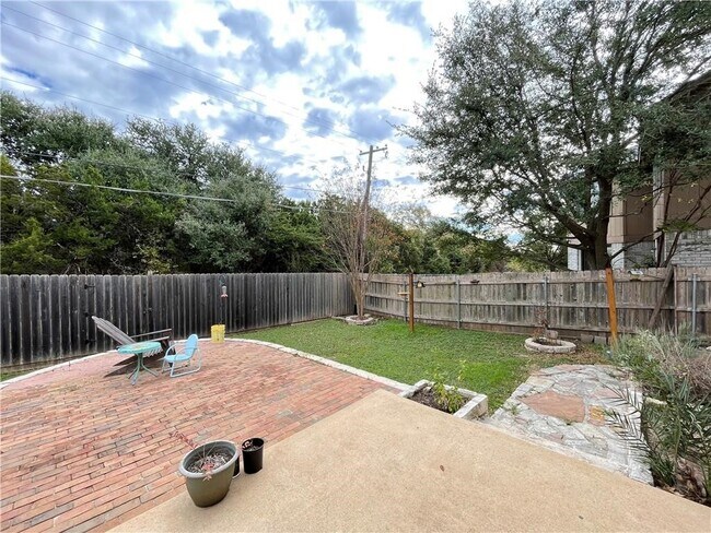 Building Photo - 3638 Windhill Loop