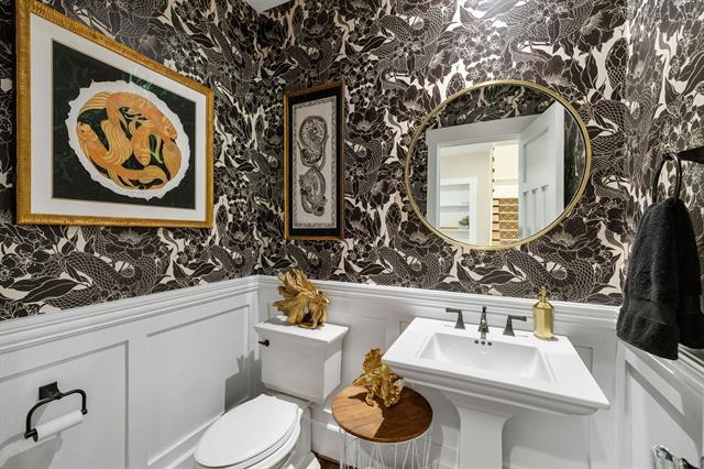 Building Photo - 6842 Merrilee Ln