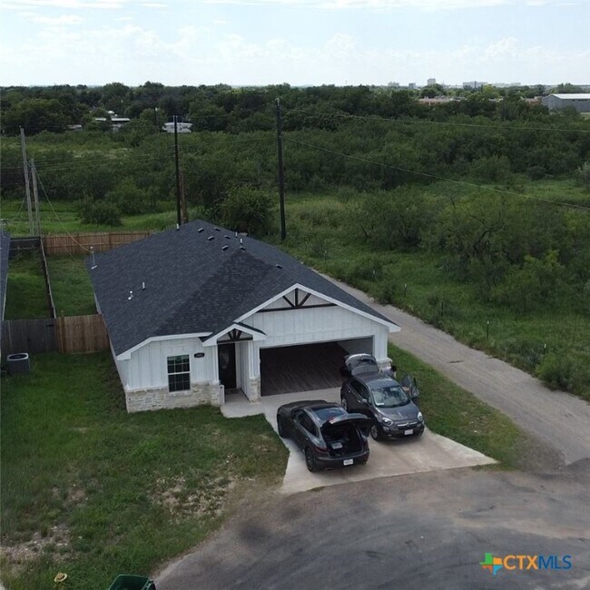 Primary Photo - 1601 Cloud St